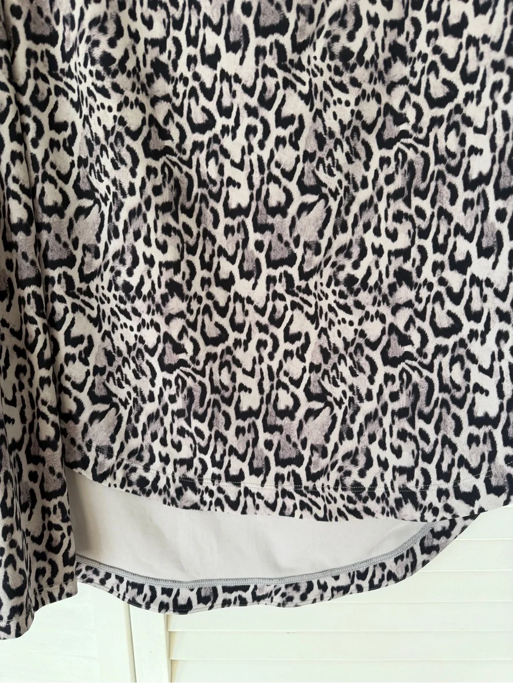 Halara Off-Shoulder Leopard Print Long-Sleeve Sweater - Gray
